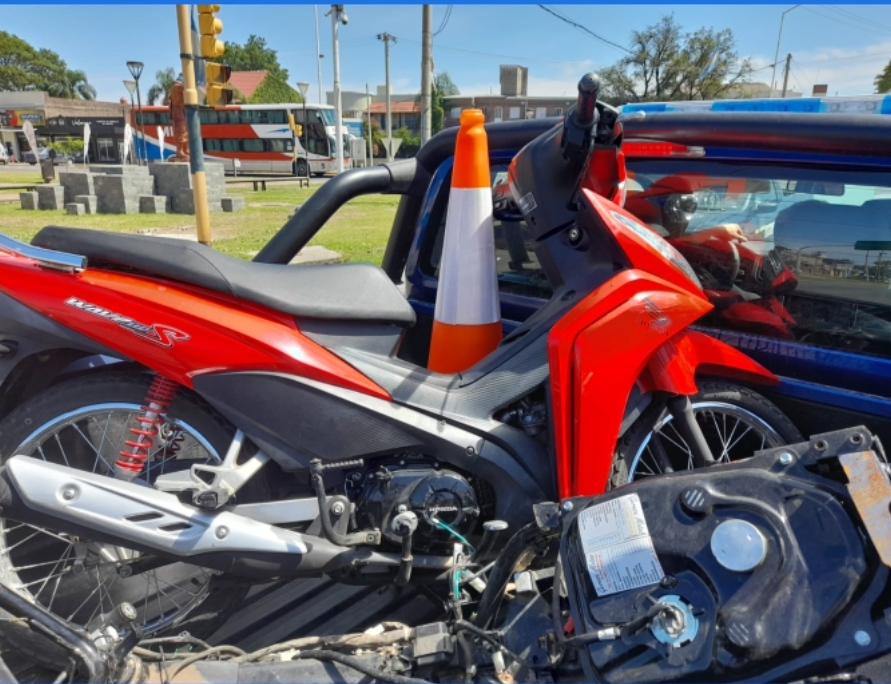 Recuperan en Santo Tomé una moto sustraída en Gálvez