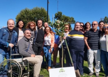 En Las Rosas se plantaron los primeros árboles del programa «For Estar»