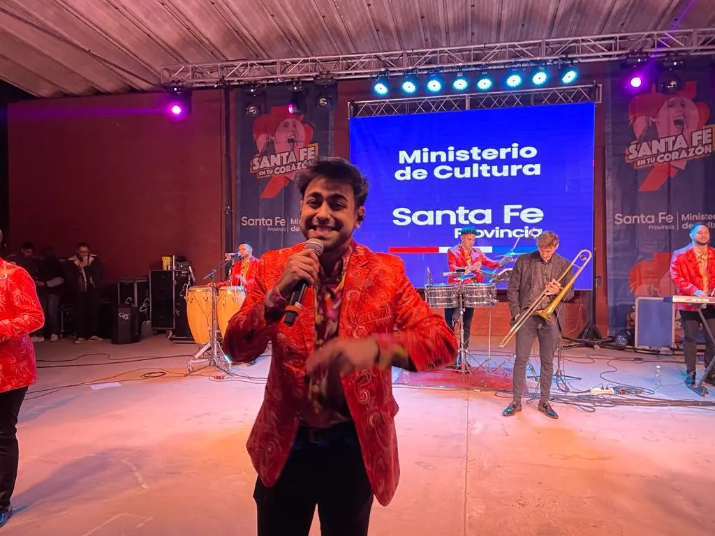 GÁLVEZ DISFRUTÓ DE «SANTA FE EN TU CORAZÓN»