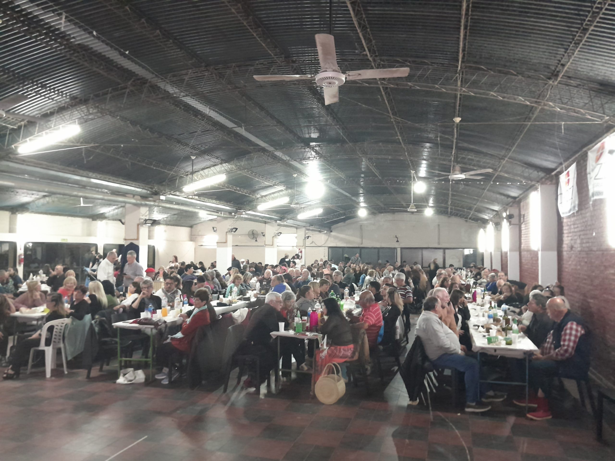 LA MEGA PEÑA FOLCLORICA DEL CENTRO DE EQUINOTERAPIA GÁLVEZ CON EXITO TOTAL