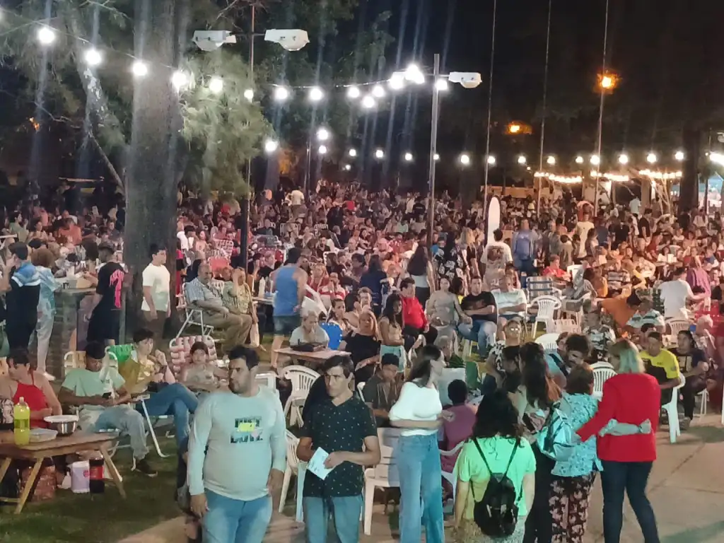 BINGO PINQUÉN, ÉXITO TOTAL: GRAN APOYO, GANADORES, ESPECTÁCULO Y UN PÚBLICO QUE VIBRÓ HASTA EL FINAL