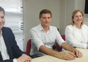 EL SECRETARIO DE GOBIERNO, MUNICIPIOS Y COMUNAS HORACIO CIANCIO Y LA VICEGOBERNADORA GISELA SCAGLIA EN GÁLVEZ