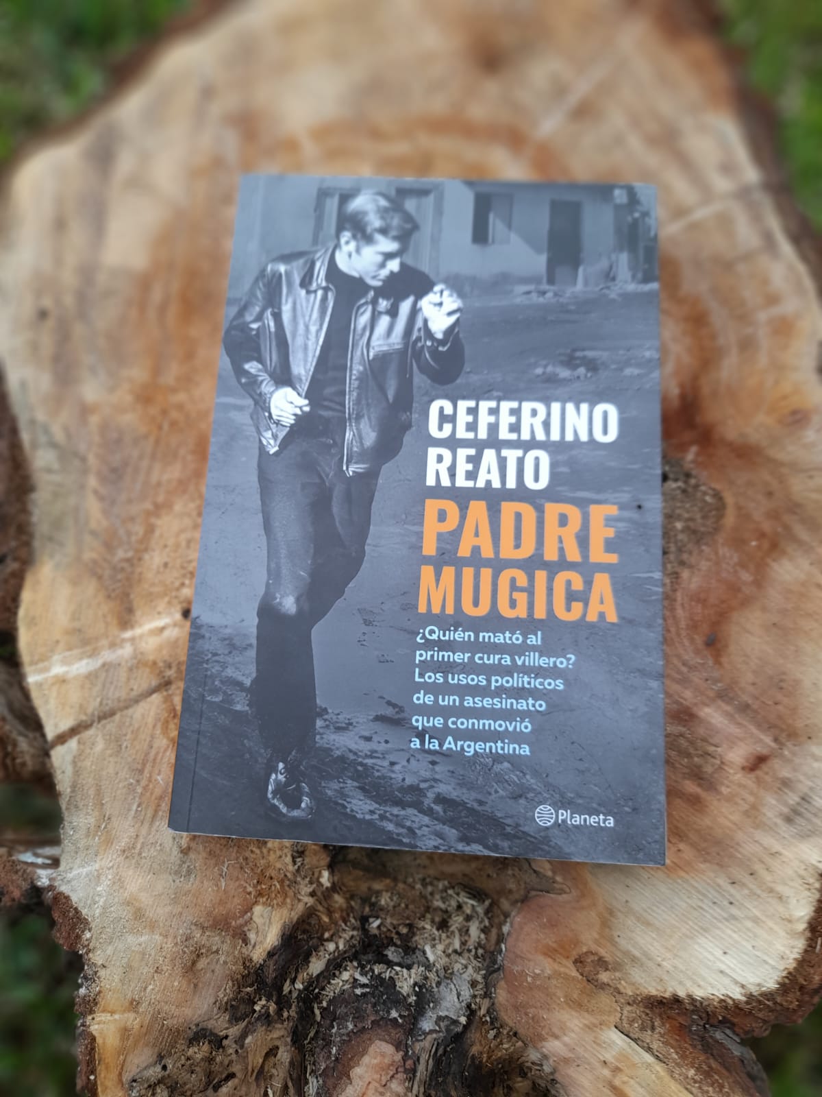 PÁGINAS ELEGIDAS: Padre Mugica: ¿Quién mató al cura villero?