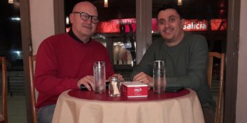 EFECTO DOMINÓ: ENTREVISTA AL CONCEJAL JEREMÍAS FANTINO Y AL MÚSICO FACUNDO LARRIETA