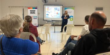 La Municipalidad continúa con la campaña «No te estanques» en conjunto con Objetivo Dengue