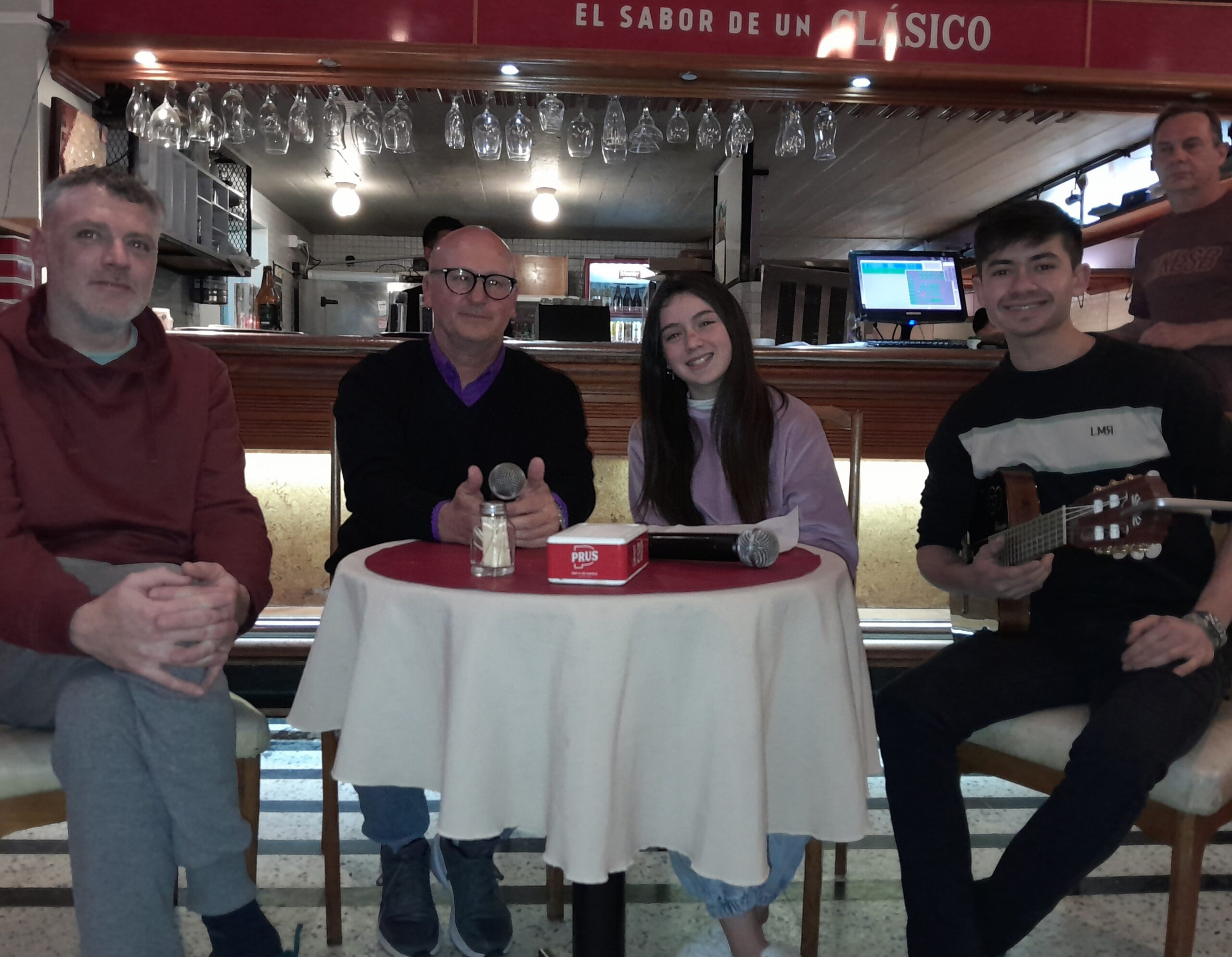 EFECTO DOMINÓ: MIRÁ EL NUEVO PROGRAMA. Entrevistamos a Jose María Kloster, Pte. Comunal de López, y a la Cantante Maria Emila Sottocorno