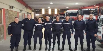 ORGULLO Y COMPROMISO: Bomberos Voluntarios sumaron 5 nuevos bomberos y 3 suboficiales al equipo