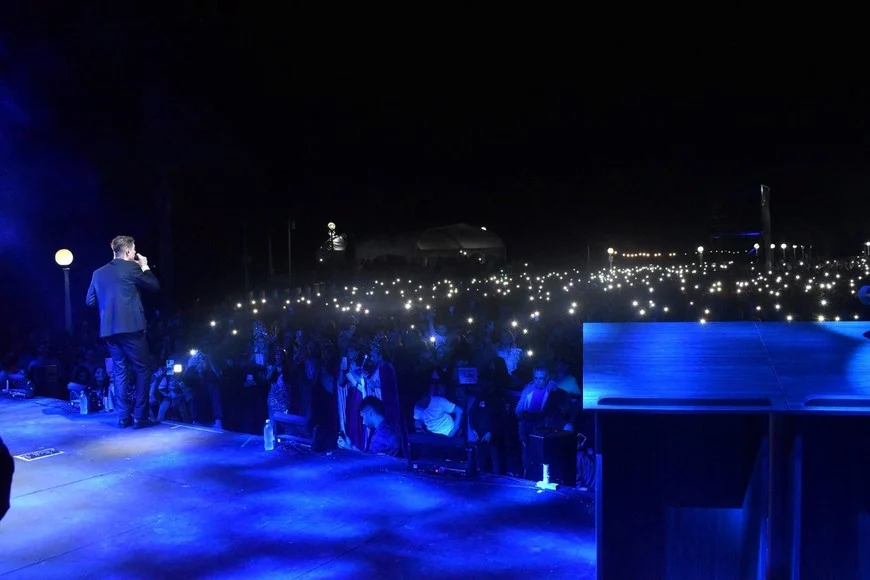 Tres noches de esplendor, y una nueva majestad coronaron a la Fiesta Nacional de la Frutilla de Coronda