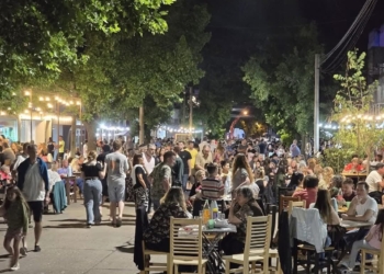 QUE NOCHE LA DE GÁLVEZ! : Espectáculos, premios y el comercio local que brilló en una noche inolvidable.