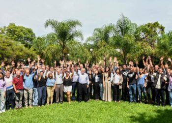 Lewandowski: «Tenemos que seguir creciendo para mostrar que Santa Fe tiene una alternativa distinta y con la gente»