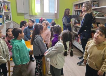 El Departamento Infantil del Liceo Municipal visitó la Biblioteca Popular “Dr. Andrés Egaña”