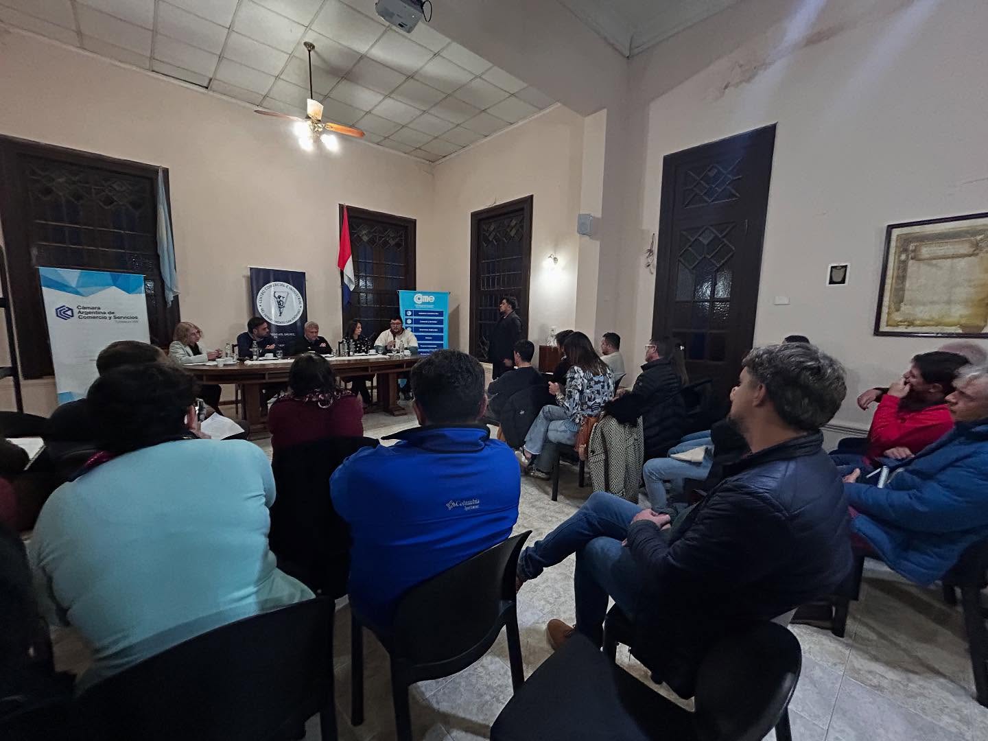 Se realizó el encuentro “Comercio e Industria: Un diálogo con los candidatos a concejales”.