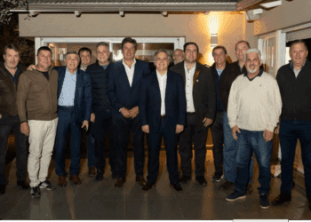 Intendentes y dirigentes del PJ se suman a Provincias Unidas con Llaryora