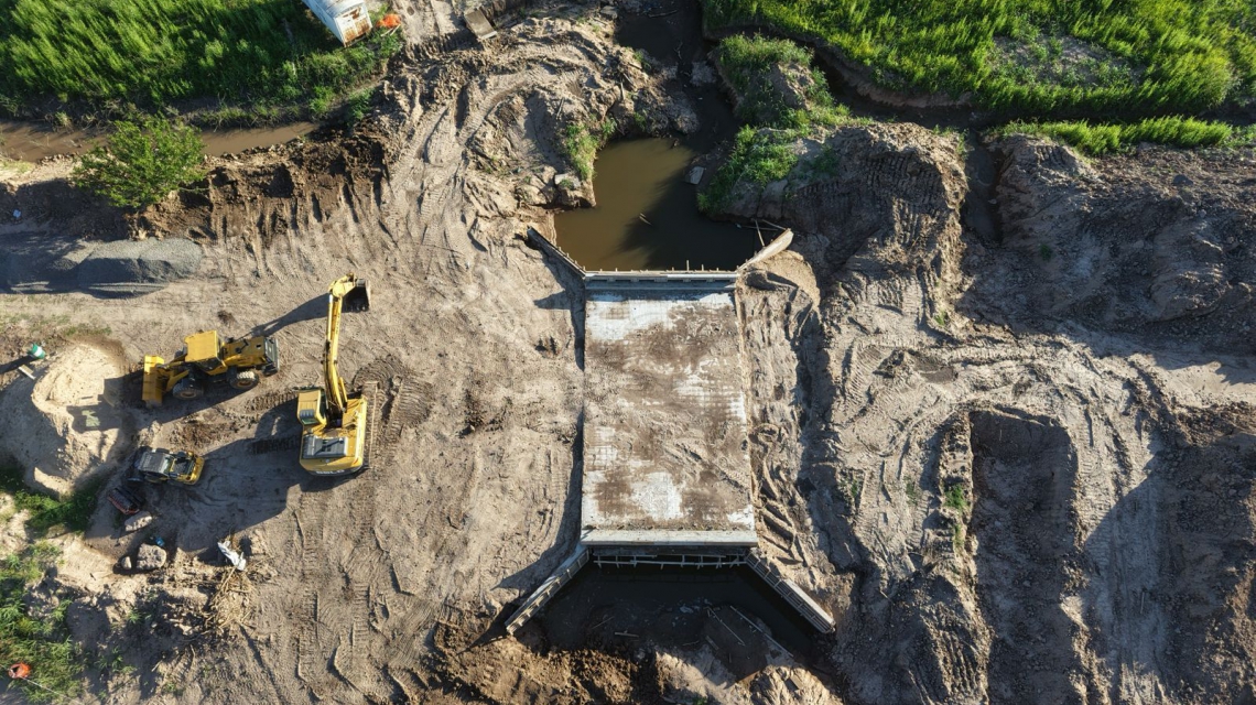 Más obras para la producción: Provincia, cerca de finalizar el reacondicionamiento de Canal Irigoyen