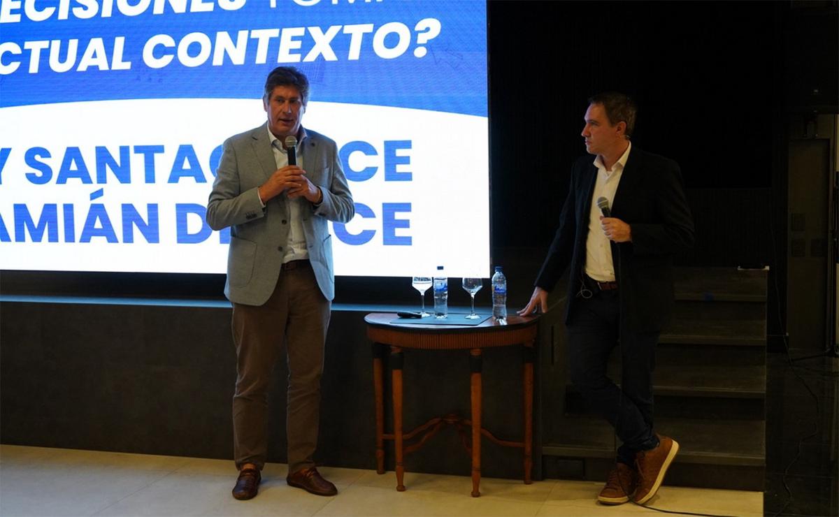 Funes: más de 200 empresarios participaron de una charla sobre el contexto económico junto a Roly Santacroce y Damián Di Pace