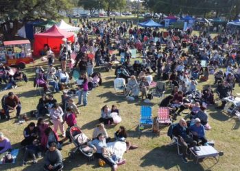 Gálvez celebró el 25 de Mayo con música, tradición y encuentro en la Vieja Iglesia