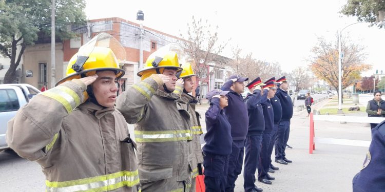 Día Nacional del Bombero Voluntario: reconocimiento a quienes sirven con valentía y vocación