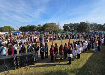 Gálvez conmemoró un nuevo aniversario de la Declaración de la Independencia con un emotivo acto y una gran fiesta popular